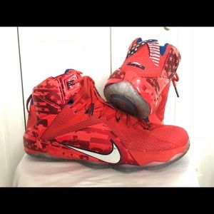 Nike Air LeBron XII Independence Day Men’s Size 11
